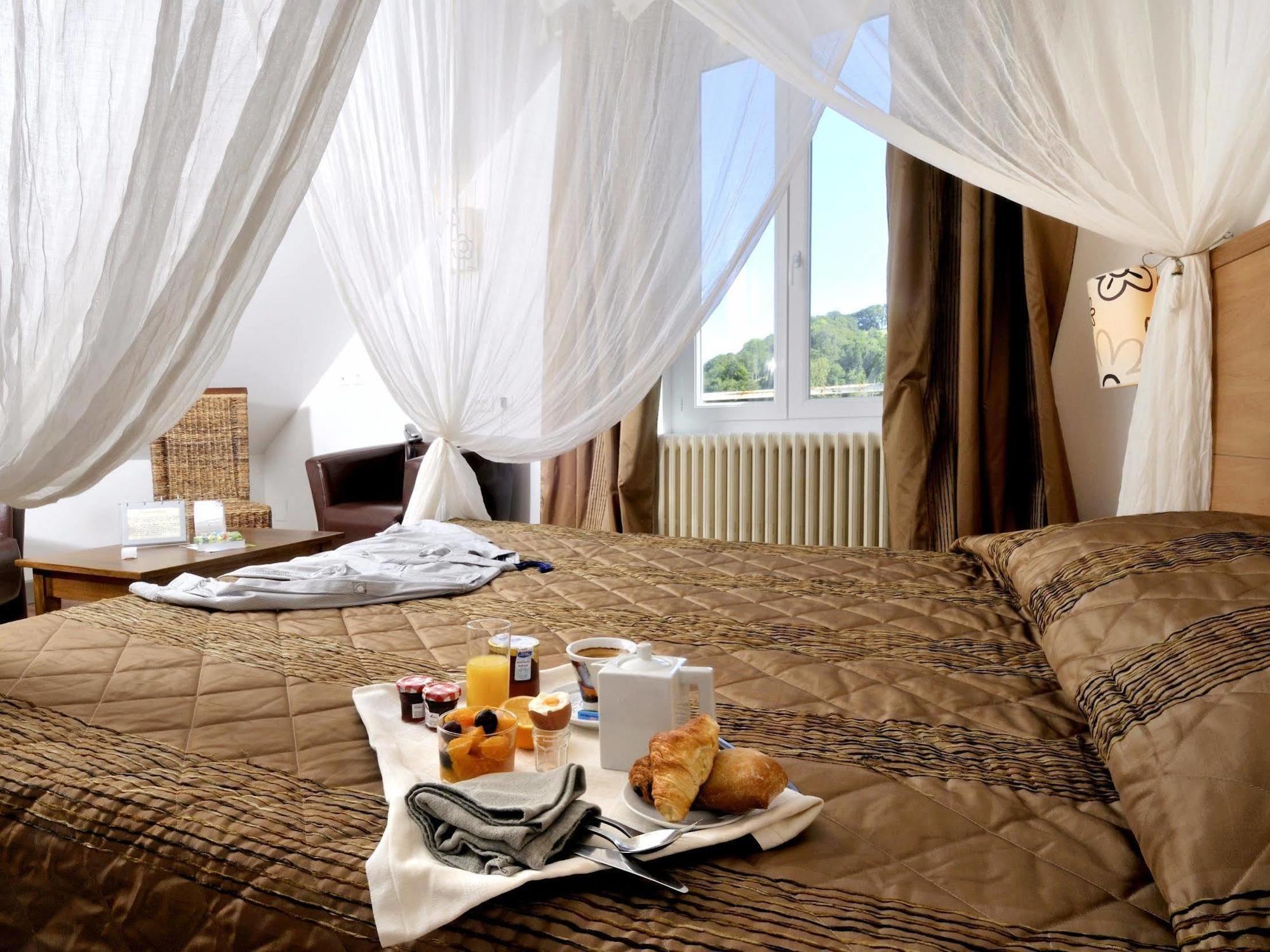 Contact Hotel Le Relais De Vellinus Beaulieu-sur-Dordogne Eksteriør billede