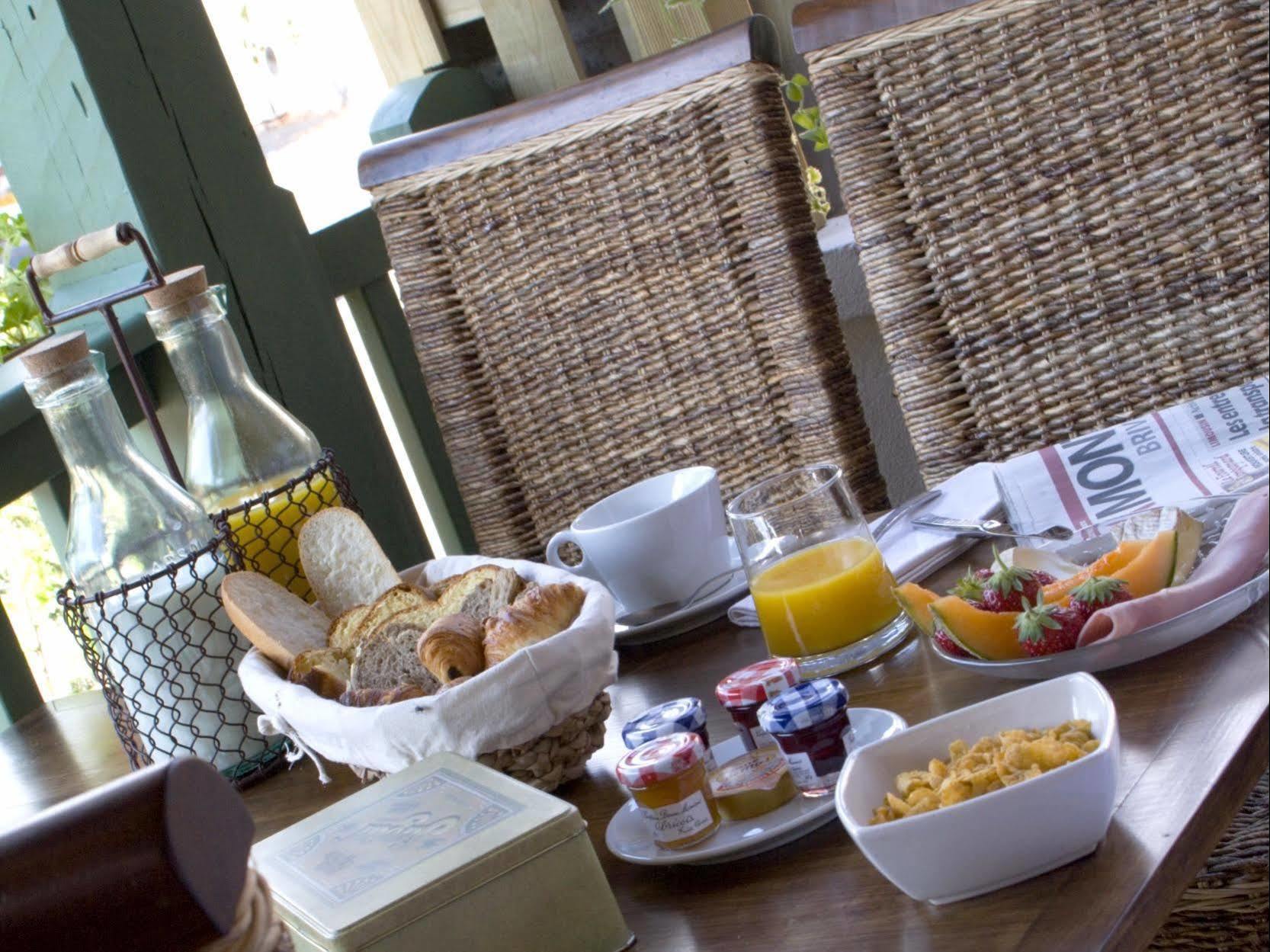 Contact Hotel Le Relais De Vellinus Beaulieu-sur-Dordogne Eksteriør billede